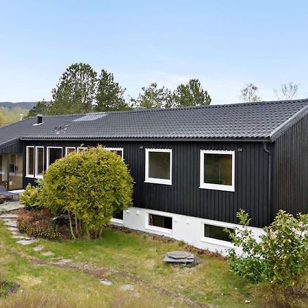 Tranquil Haven Villa Ålesund Exterior foto